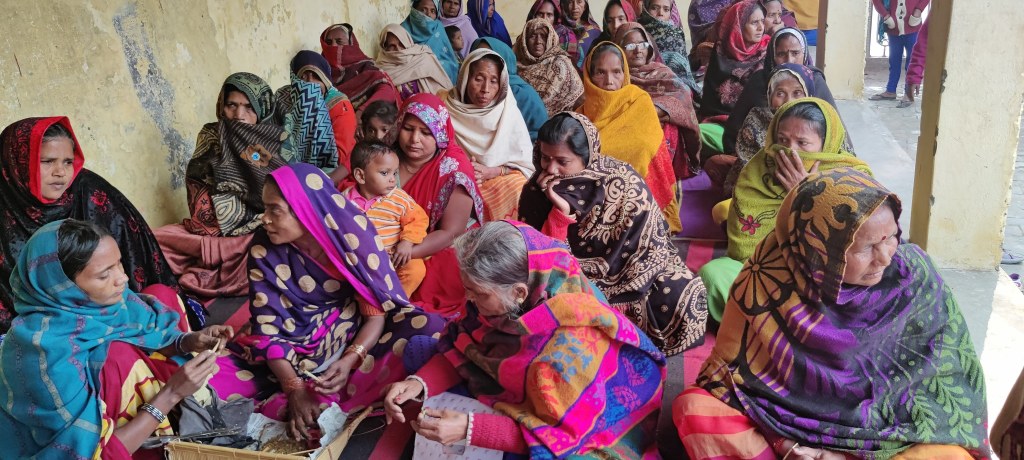 Mobilizing women’s groups in the Varanasi slums and&nbsp;Village